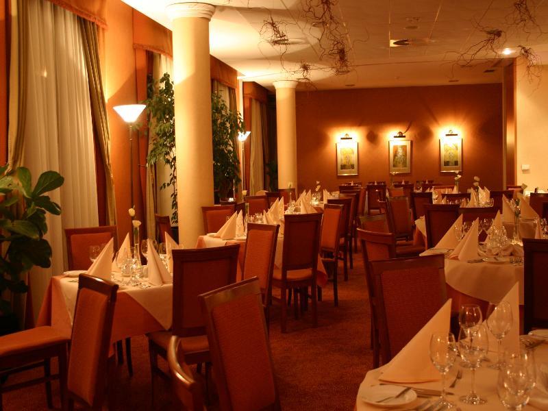 Sympozjum&spa Hotel 4*