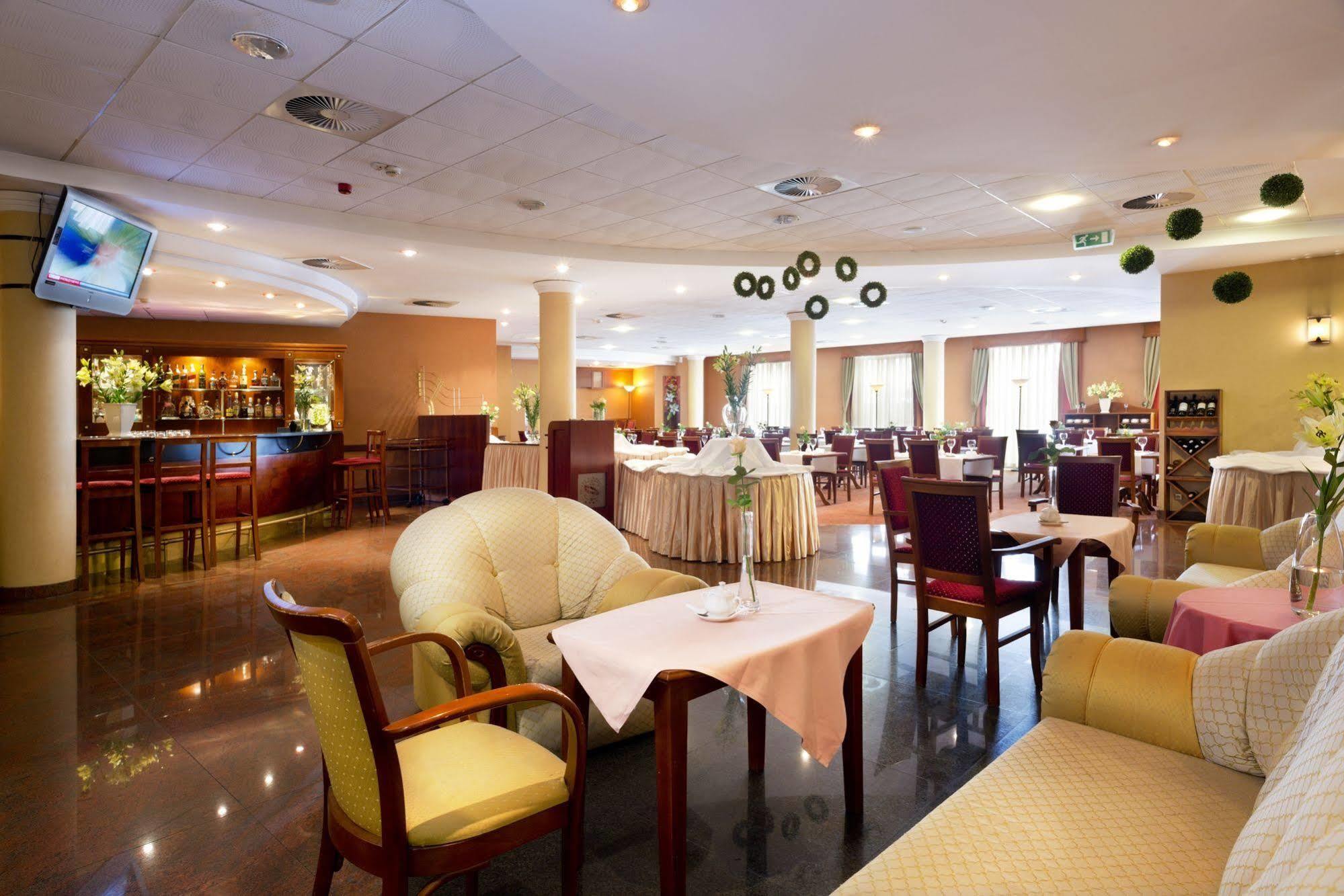 Sympozjum&spa 4*